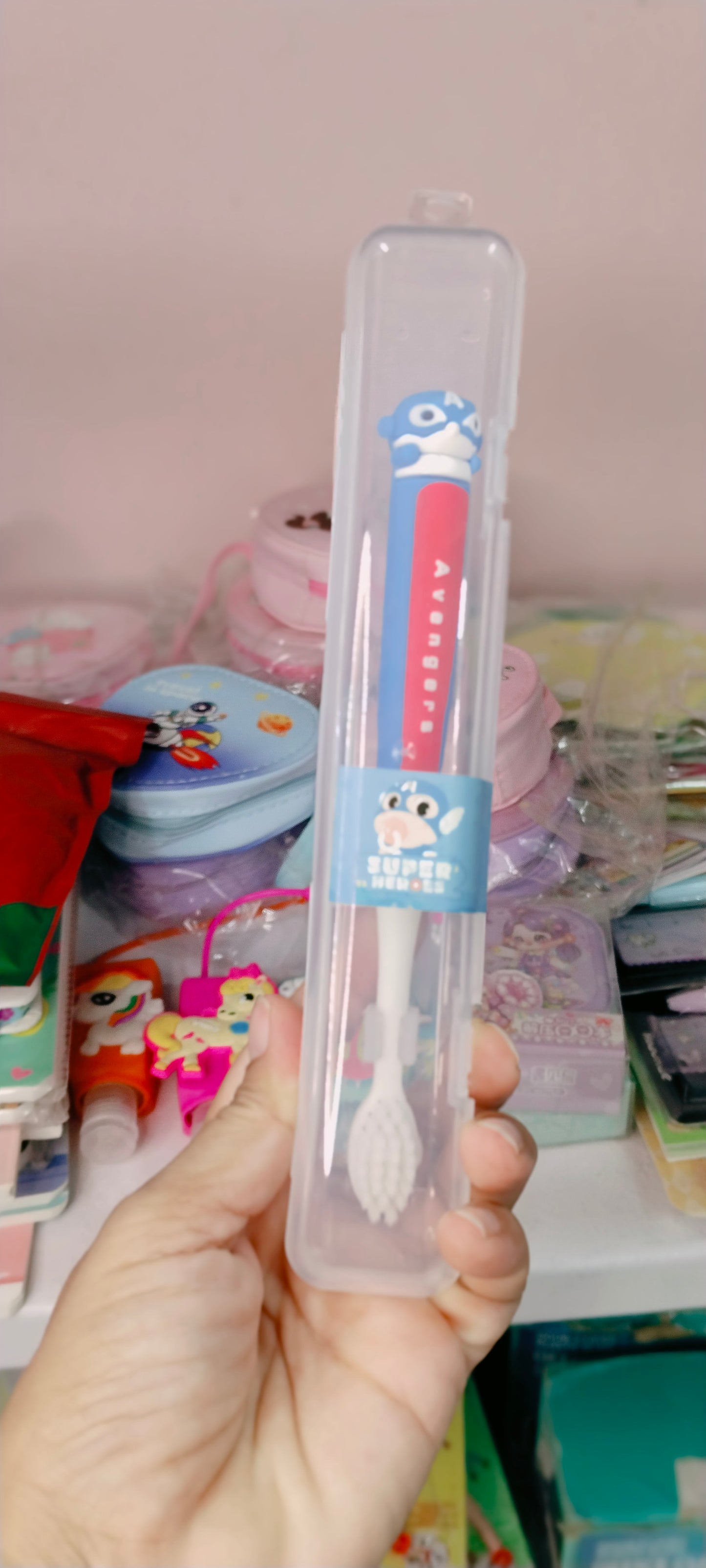 Kid's toothbrush superhero super cute designs with plastic box  no battery required